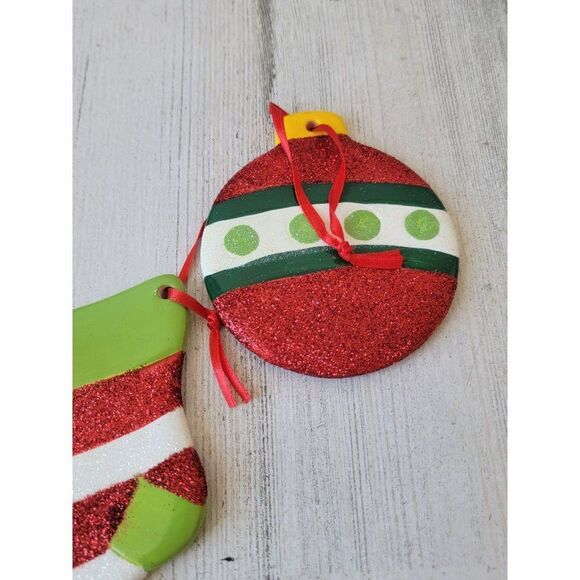 Ceramic red white striped stocking ball ornament Xmas set - Picture 6 of 6